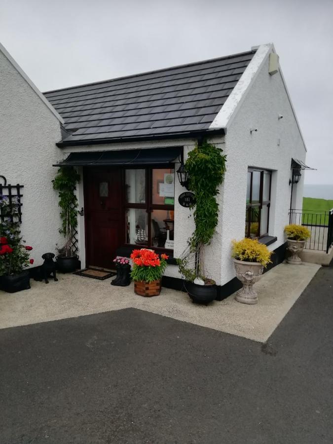 Craig Cottage Self-Catering ブッシュミルズ エクステリア 写真